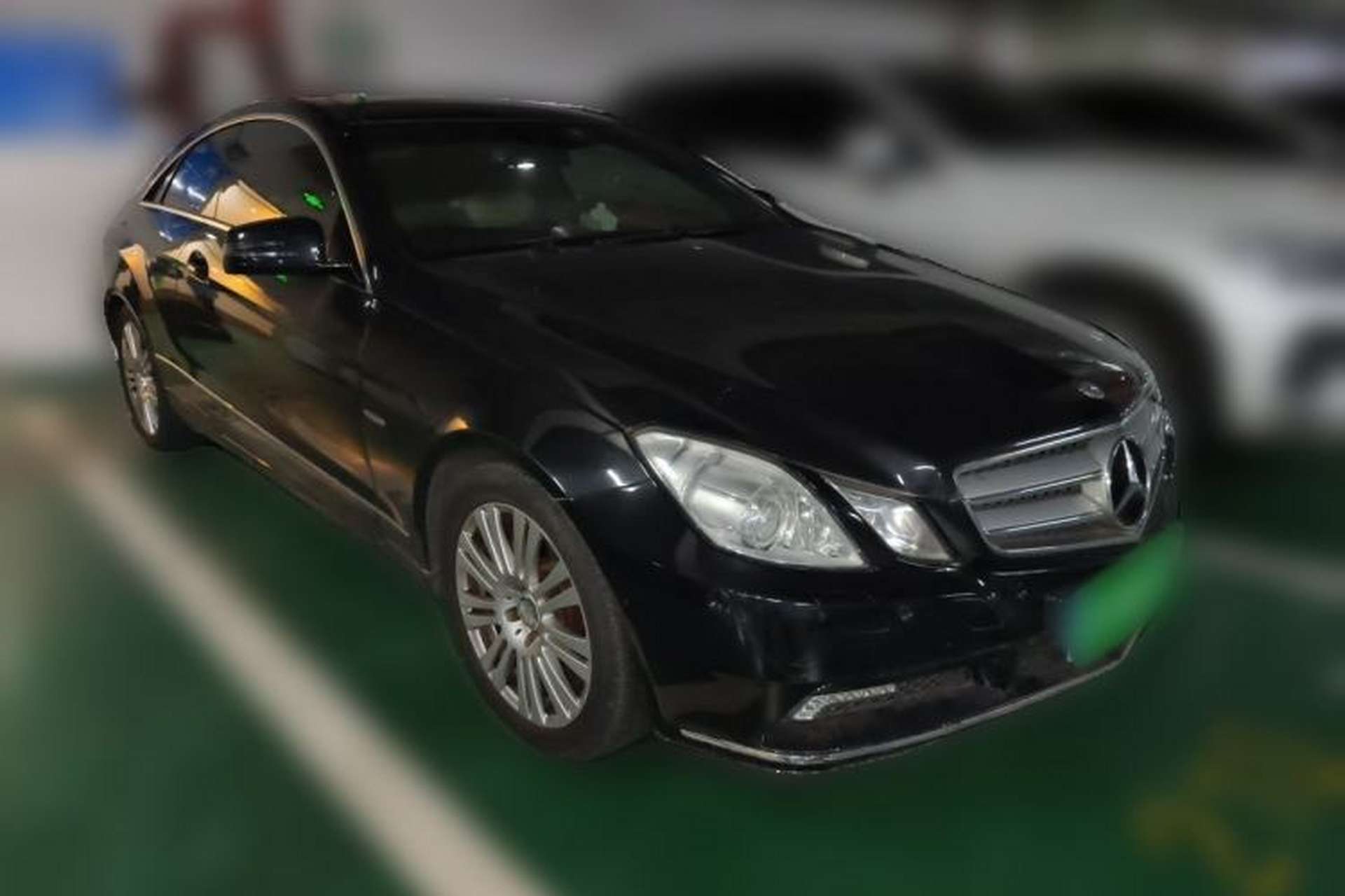Used Mercedes-Benz E-Class 2010 E 260 CGI Coupe Front Right 45 Deg