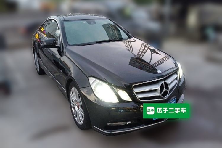 Used Mercedes-Benz E-Class 2010 E 260 CGI Coupe Front Right 45 Deg
