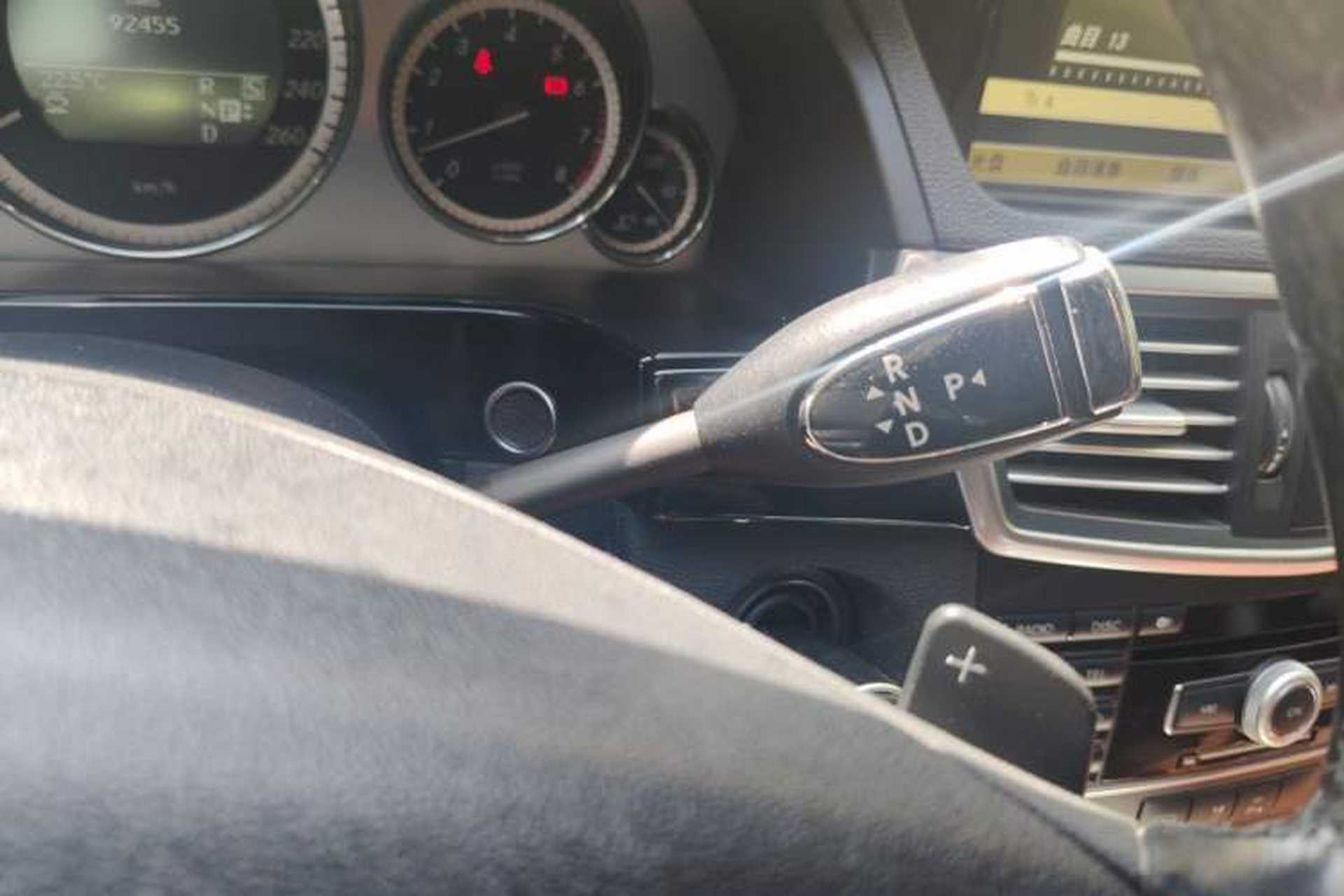 Used Mercedes-Benz E-Class 2010 E 300 L Fashion Model Gear Lever