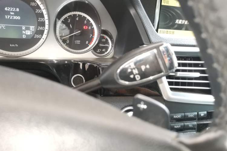 Used Mercedes-Benz E-Class 2010 E 300 L Fashion Model Gear Lever
