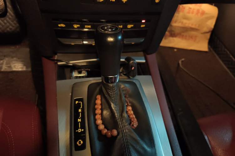 Used Mercedes-Benz E-Class 2010 E 260 CGI Coupe Gear Lever