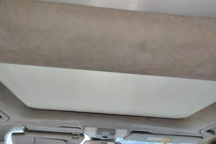 Used Mercedes-Benz E-Class 2010 E 300 Fashion Luxury Edition Headliner