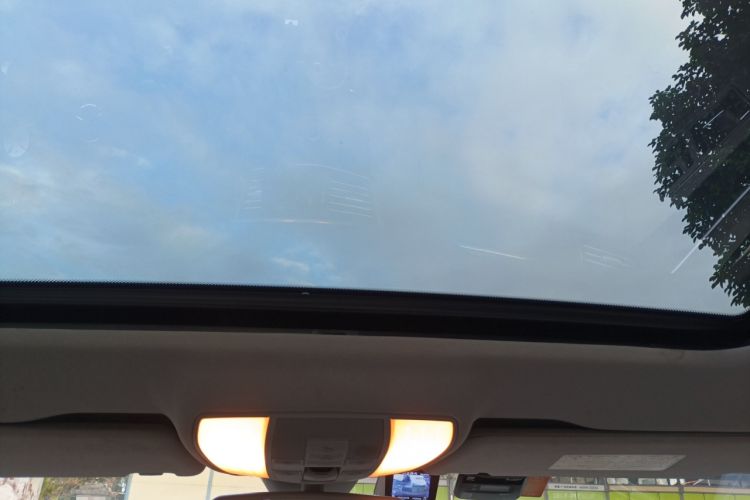 Used Mercedes-Benz E-Class 2010 E 200 CGI Elegant Model Headliner