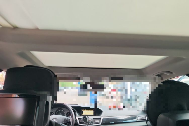 Used Mercedes-Benz E-Class 2010 E 300 L Fashion Model Headliner
