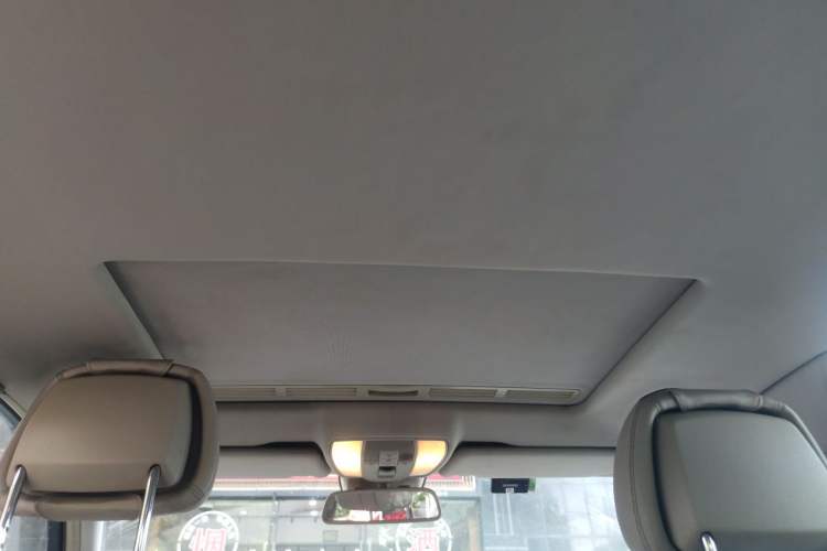 Used Mercedes-Benz E-Class 2010 E 260 L CGI Elegant Model Headliner