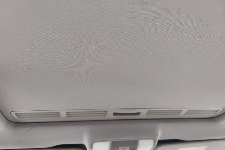 Used Mercedes-Benz E-Class 2010 E 200 CGI Elegant Model Headliner