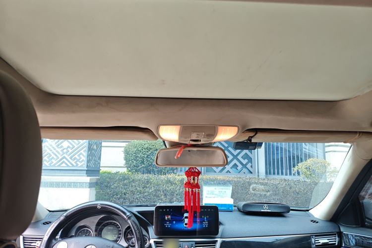 Used Mercedes-Benz E-Class 2010 E 300 L Fashion Model Headliner