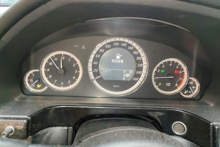 Used Mercedes-Benz E-Class 2010 E 300 Fashion Luxury Edition Instrument Cluster