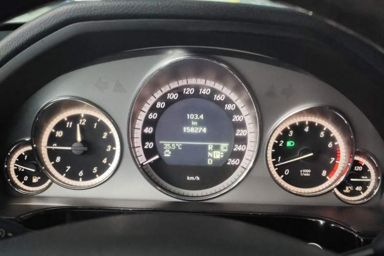 Used Mercedes-Benz E-Class 2010 E 300 Fashion Luxury Edition Instrument Cluster