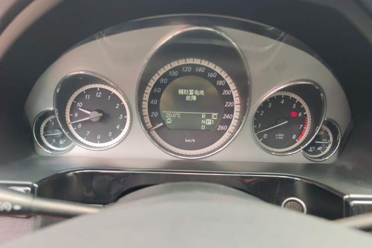 Used Mercedes-Benz E-Class 2010 E 300 L Fashion Model Instrument Cluster