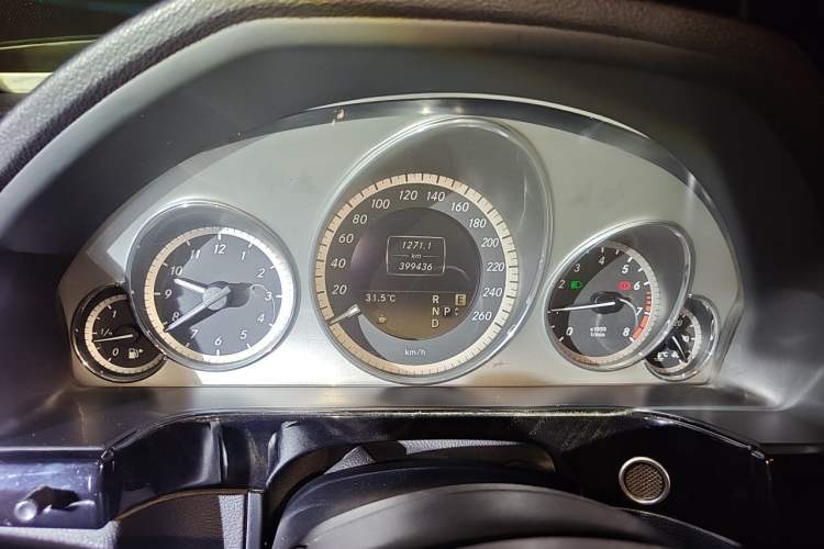 Used Mercedes-Benz E-Class 2010 E 300 L Fashion Model Instrument Cluster