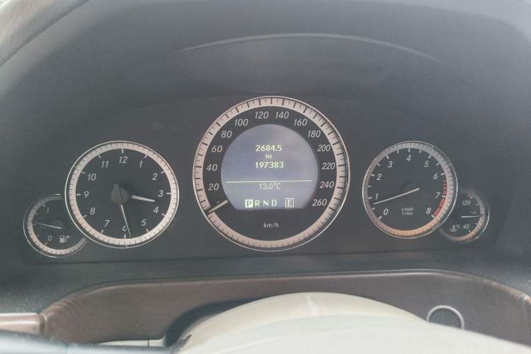 Used Mercedes-Benz E-Class 2010 E 200 CGI Elegant Model Instrument Cluster