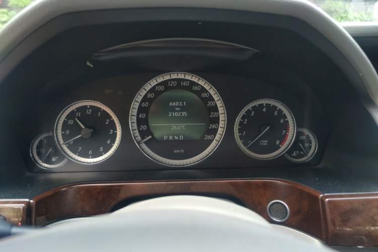 Used Mercedes-Benz E-Class 2010 E 260 L CGI Elegant Model Instrument Cluster