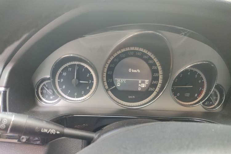 Used Mercedes-Benz E-Class 2010 E 300 L Fashion Model Instrument Cluster
