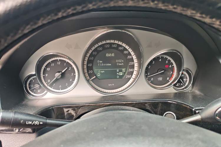 Used Mercedes-Benz E-Class 2010 E 300 L Fashion Model Instrument Cluster