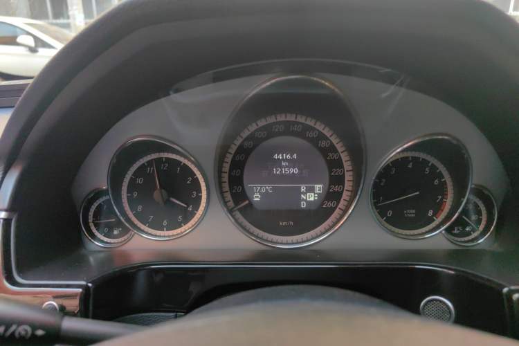 Used Mercedes-Benz E-Class 2010 E 300 L Fashion Model Instrument Cluster