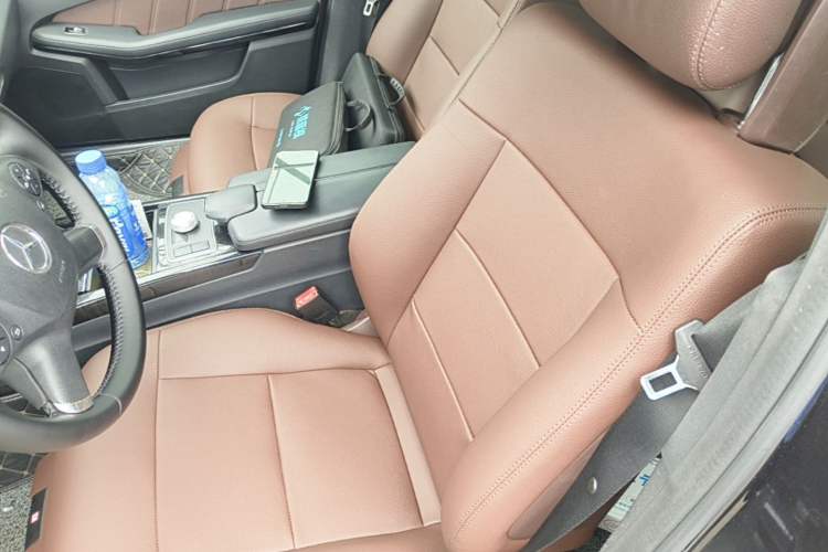 Used Mercedes-Benz E-Class 2010 E 300 L Fashion Model Left Front Seat