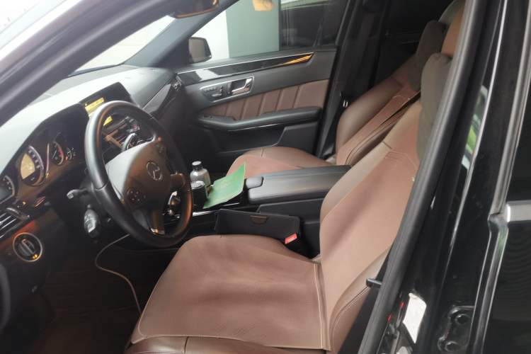 Used Mercedes-Benz E-Class 2010 E 300 L Fashion Model Left Front Seat