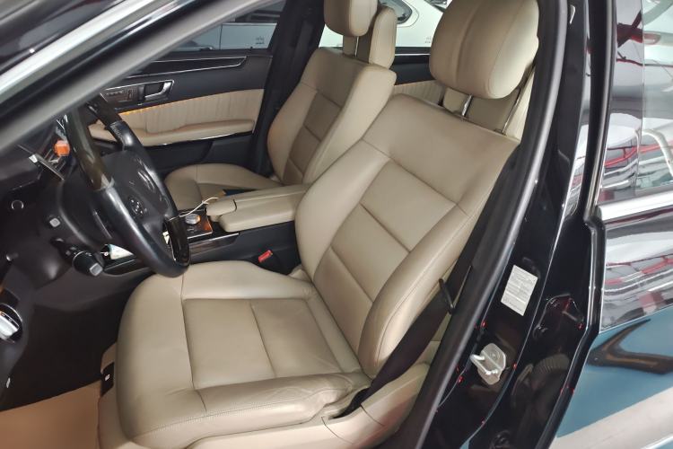 Used Mercedes-Benz E-Class 2010 E 300 Fashion Luxury Edition Left Front Seat