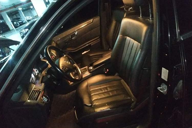 Used Mercedes-Benz E-Class 2010 E 200 CGI Elegant Model Left Front Seat