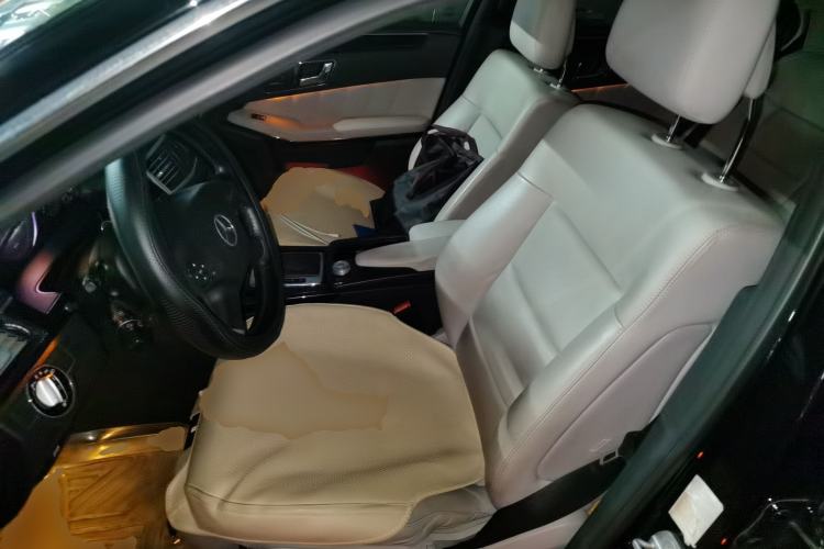 Used Mercedes-Benz E-Class 2010 E 260 CGI Fashion Model Left Front Seat