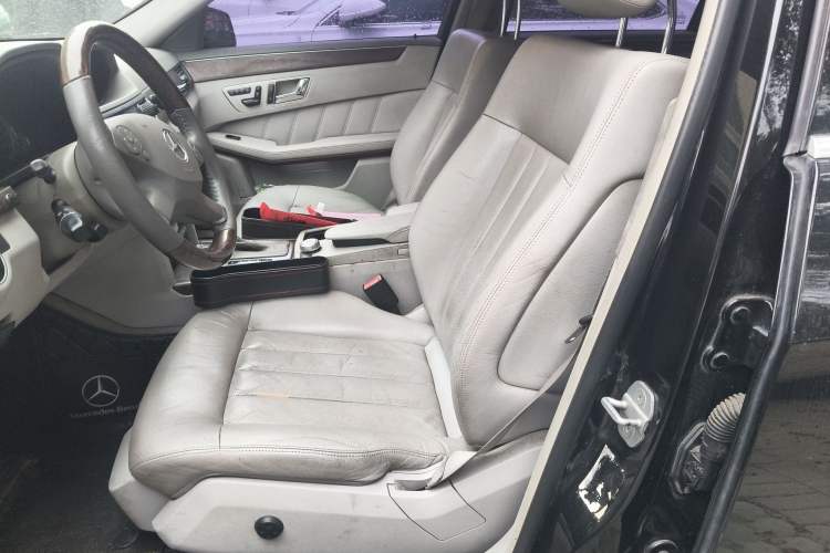 Used Mercedes-Benz E-Class 2010 E 200 CGI Elegant Model Left Front Seat