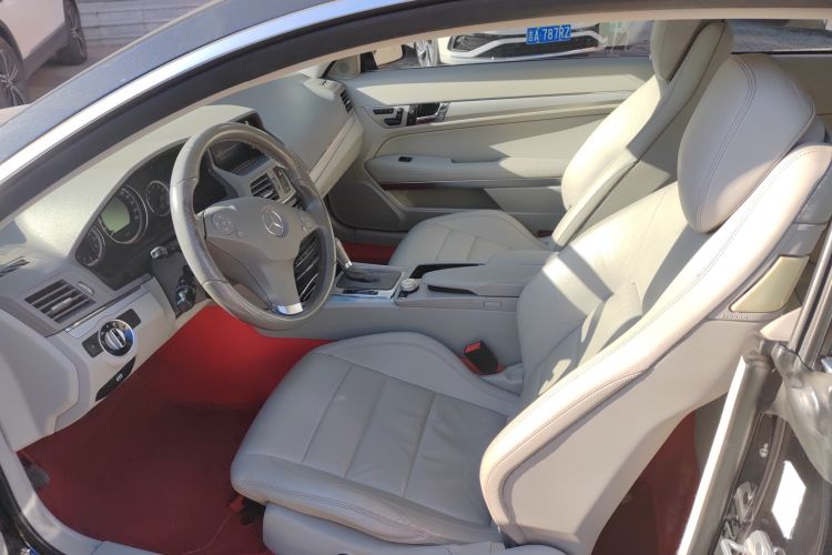 Used Mercedes-Benz E-Class 2010 E 260 CGI Coupe Left Front Seat