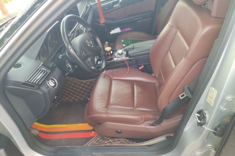 Used Mercedes-Benz E-Class 2010 E 300 L Fashion Model Left Front Seat