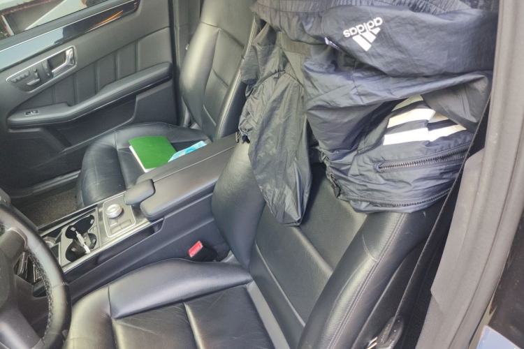 Used Mercedes-Benz E-Class 2010 E 300 L Fashion Model Left Front Seat