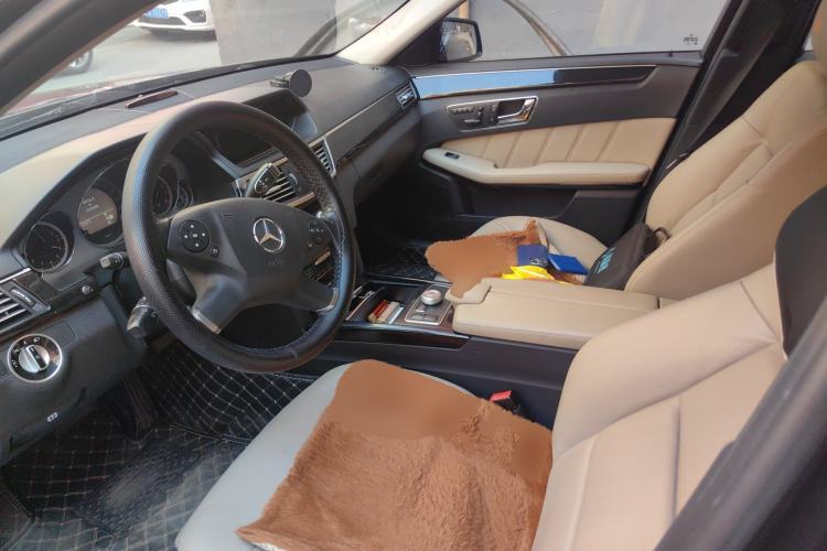 Used Mercedes-Benz E-Class 2010 E 300 L Fashion Model Left Front Seat