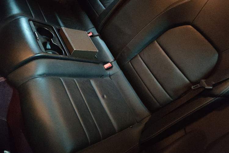 Used Mercedes-Benz E-Class 2010 E 260 CGI Coupe Left Rear Seat