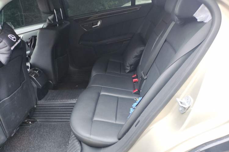 Used Mercedes-Benz E-Class 2010 E 260 L CGI Elegant Model Left Rear Seat