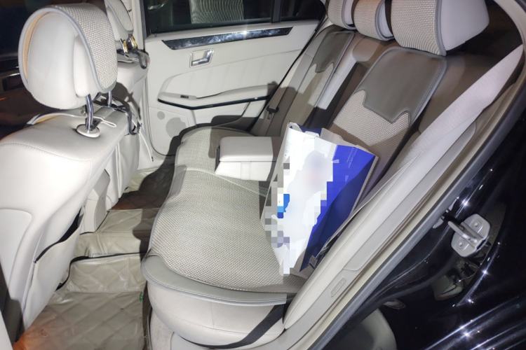 Used Mercedes-Benz E-Class 2010 E 200 CGI Elegant Model Left Rear Seat