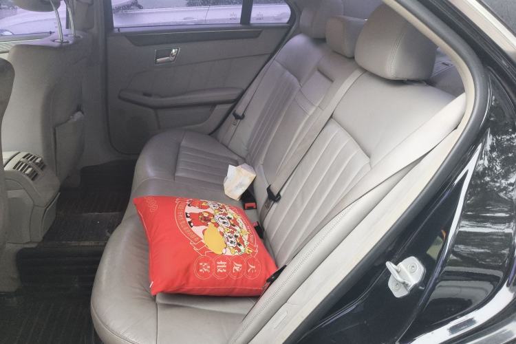 Used Mercedes-Benz E-Class 2010 E 200 CGI Elegant Model Left Rear Seat