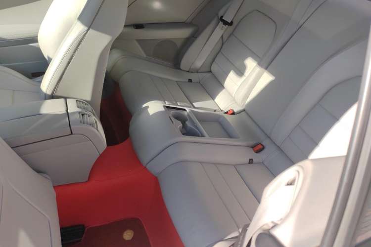 Used Mercedes-Benz E-Class 2010 E 260 CGI Coupe Left Rear Seat