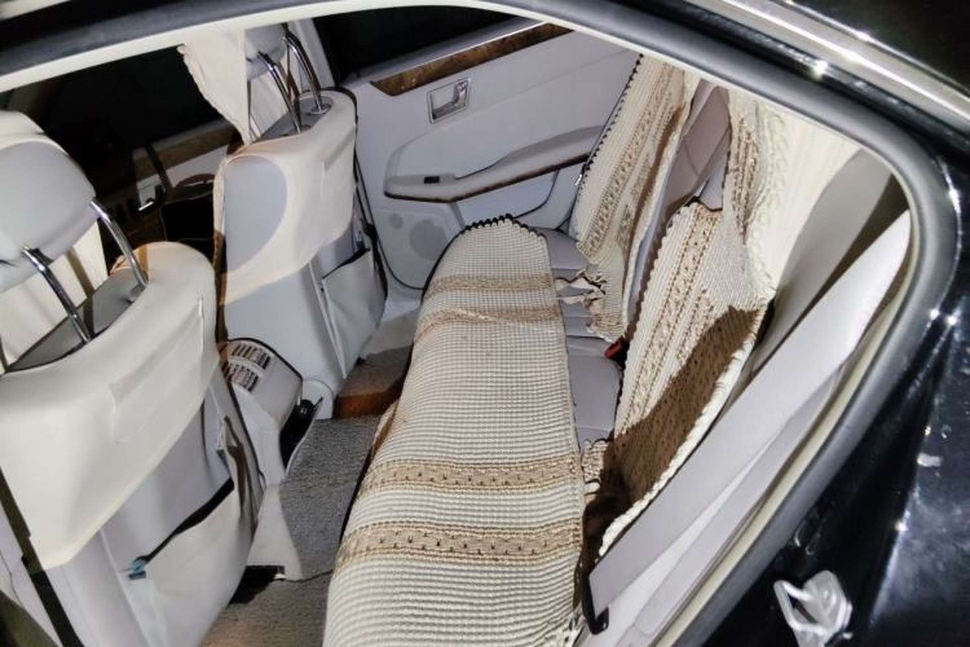 Used Mercedes-Benz E-Class 2010 E 200 CGI Elegant Model Left Rear Seat