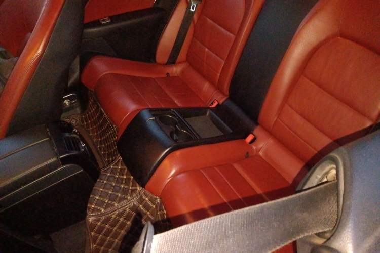 Used Mercedes-Benz E-Class 2010 E 260 CGI Coupe Left Rear Seat