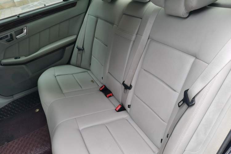 Used Mercedes-Benz E-Class 2010 E 260 L CGI Elegant Model Left Rear Seat