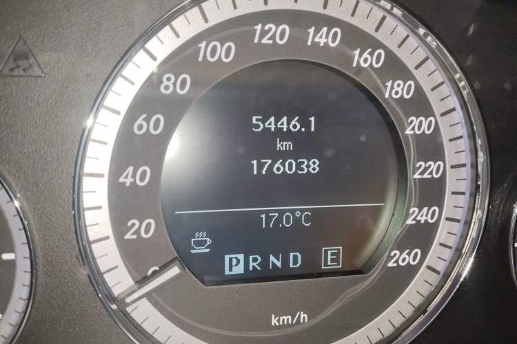 Used Mercedes-Benz E-Class 2010 E 200 CGI Elegant Model Odometer Close Up