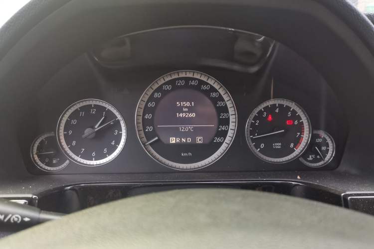 Used Mercedes-Benz E-Class 2010 E 260 CGI Fashion Model Odometer Close Up
