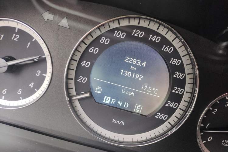 Used Mercedes-Benz E-Class 2010 E 260 L CGI Elegant Model Odometer Close Up