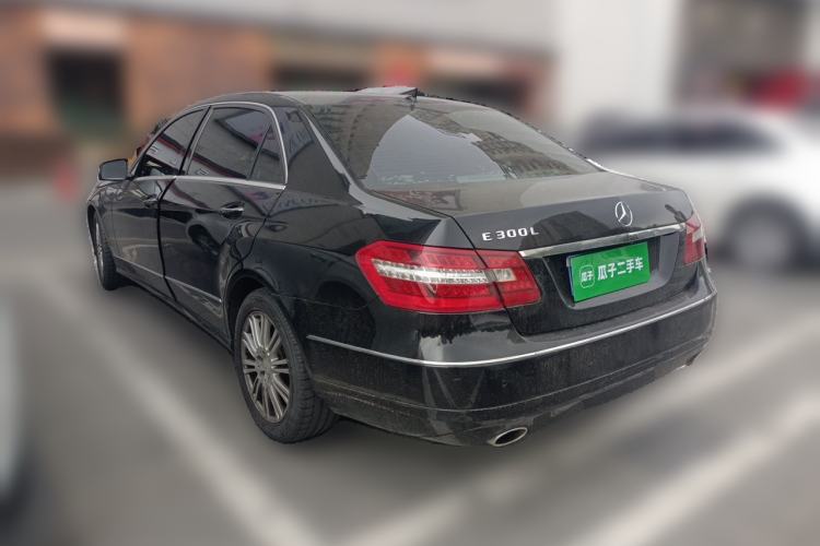 Used Mercedes-Benz E-Class 2010 E 300 L Fashion Model Rear Left 45 Deg