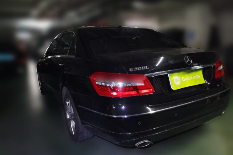 Used Mercedes-Benz E-Class 2010 E 300 L Fashion Model Rear Left 45 Deg