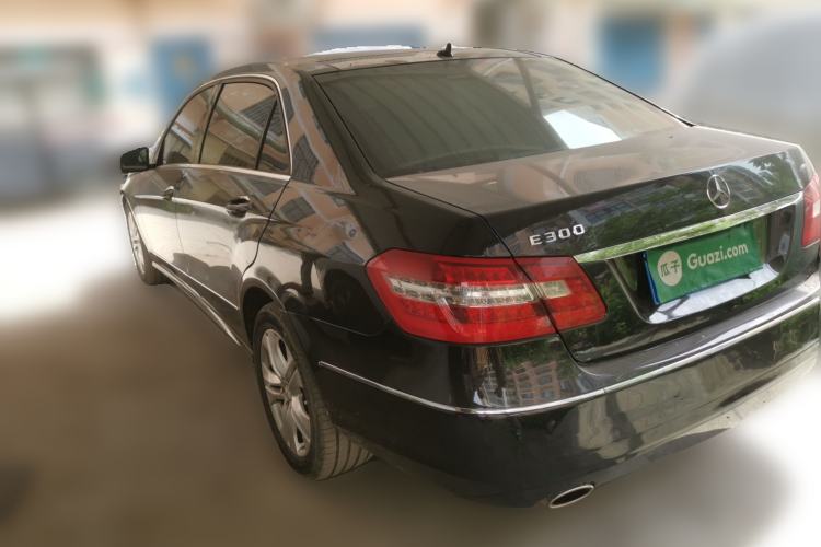 Used Mercedes-Benz E-Class 2010 E 300 L Fashion Model Rear Left 45 Deg