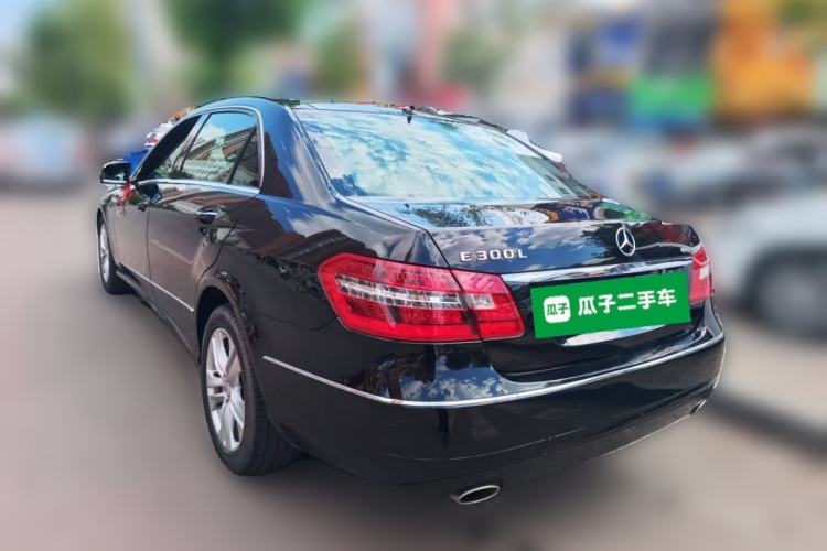 Used Mercedes-Benz E-Class 2010 E 300 L Fashion Model Rear Left 45 Deg