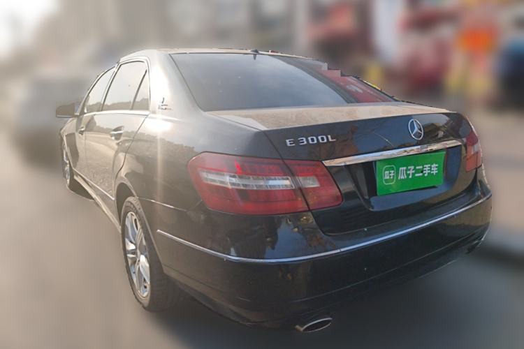 Used Mercedes-Benz E-Class 2010 E 300 L Fashion Model Rear Left 45 Deg
