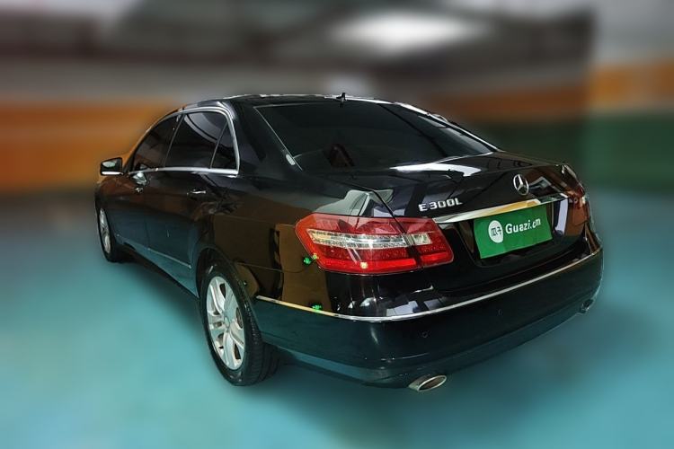 Used Mercedes-Benz E-Class 2010 E 300 L Fashion Model Rear Left 45 Deg