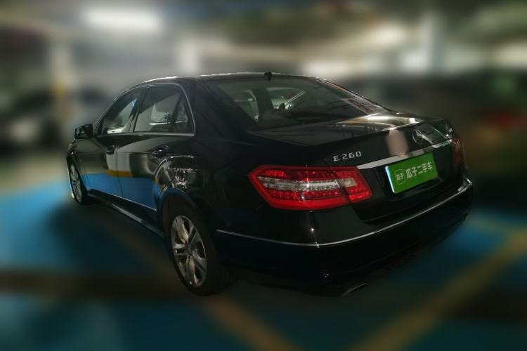 Used Mercedes-Benz E-Class 2010 E 260 CGI Fashion Model Rear Left 45 Deg