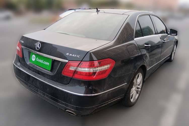 Used Mercedes-Benz E-Class 2010 E 300 Fashion Luxury Edition Rear Right 45 Deg