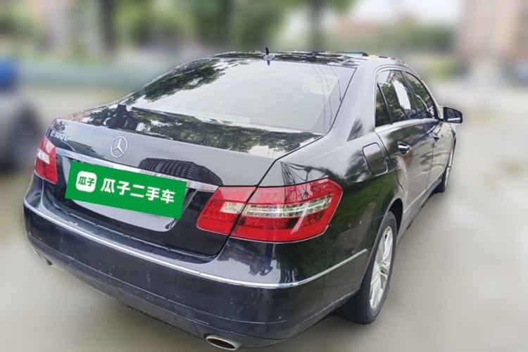 Used Mercedes-Benz E-Class 2010 E 300 L Fashion Model Rear Right 45 Deg